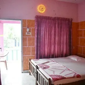  Hostel Happy Land India